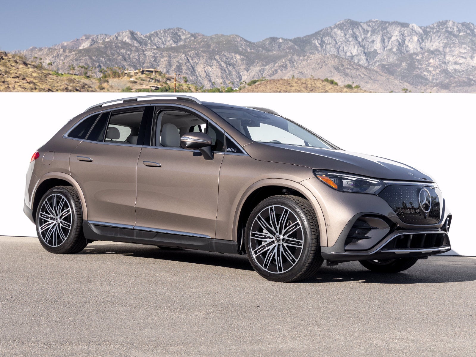 2027 Mercedes-Benz EQE 320+ SUV