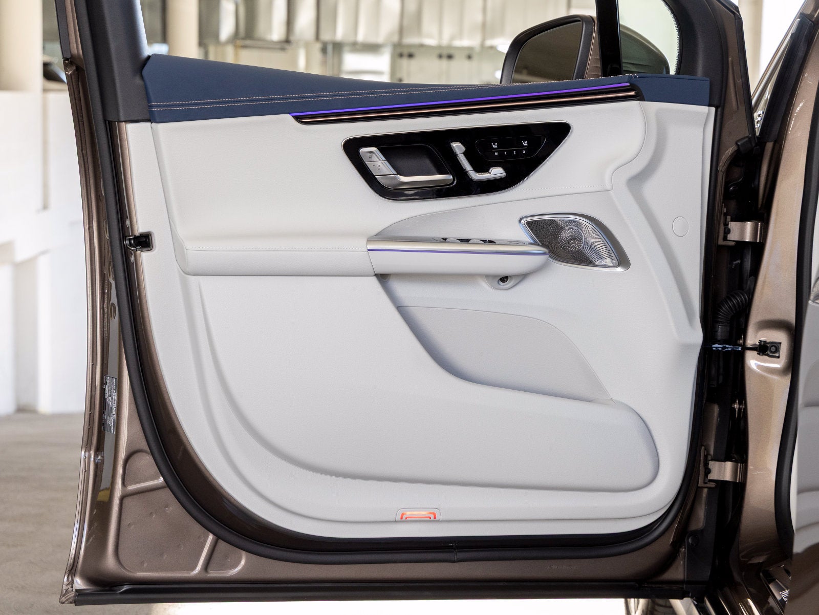 2027 Mercedes-Benz EQE 320+ SUV