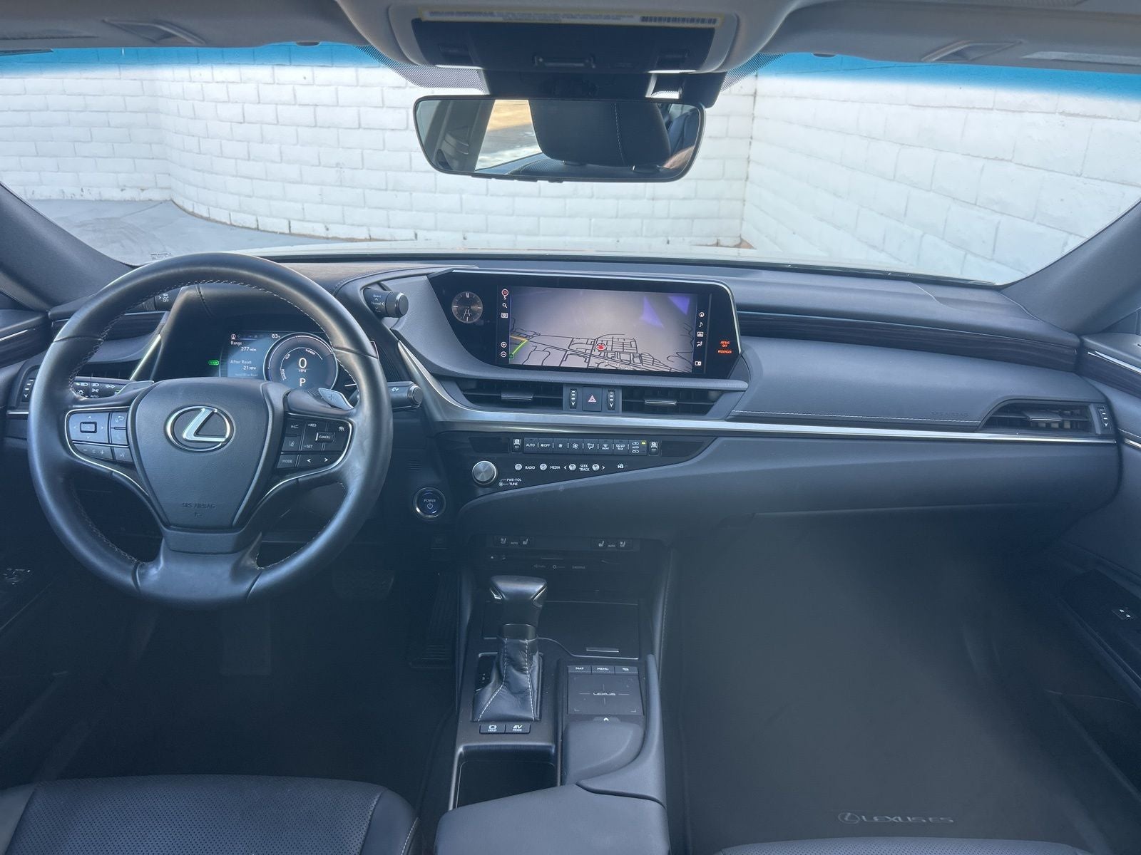 2021 Lexus ES 300h