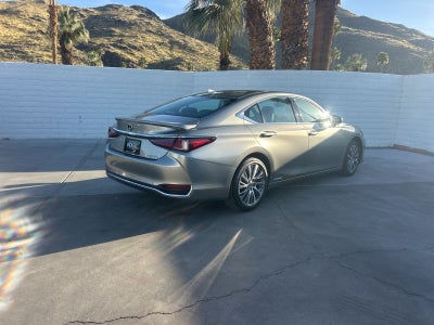 2021 Lexus ES 300h