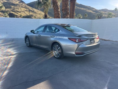 2021 Lexus ES 300h
