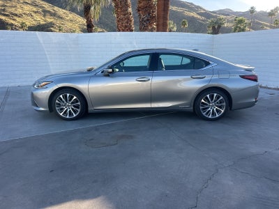 2021 Lexus ES 300h