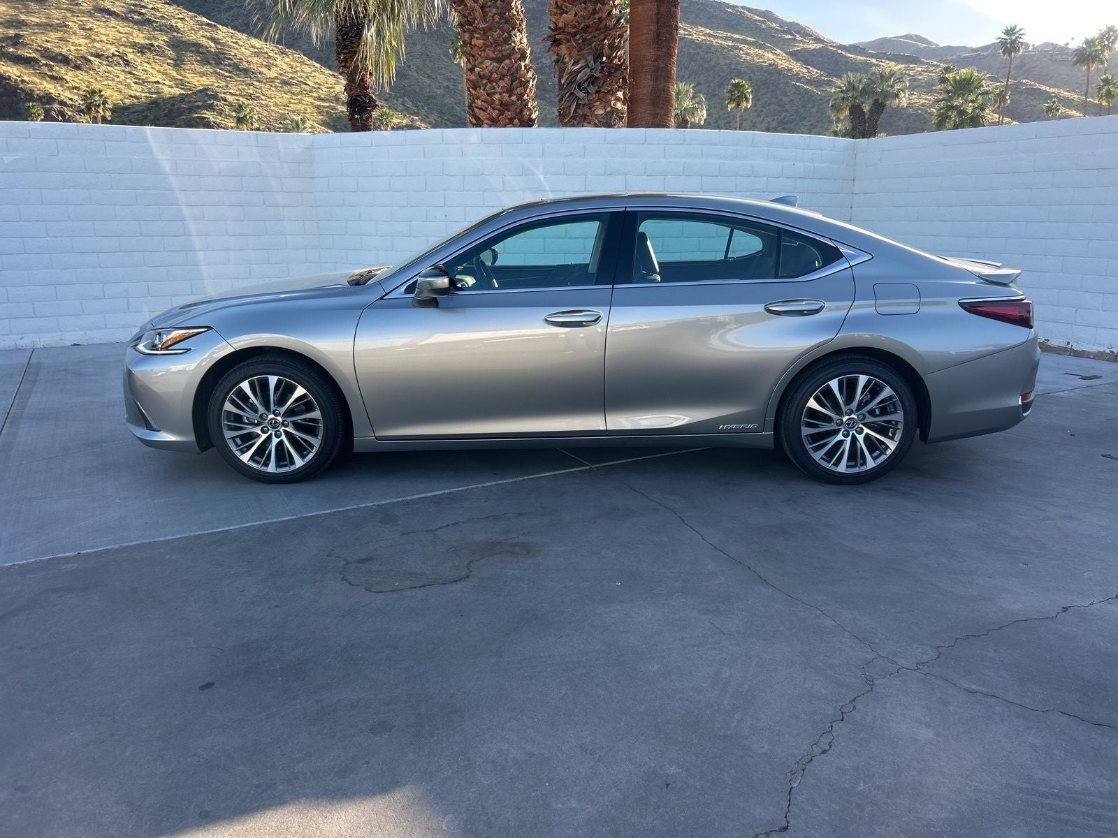 2021 Lexus ES 300h