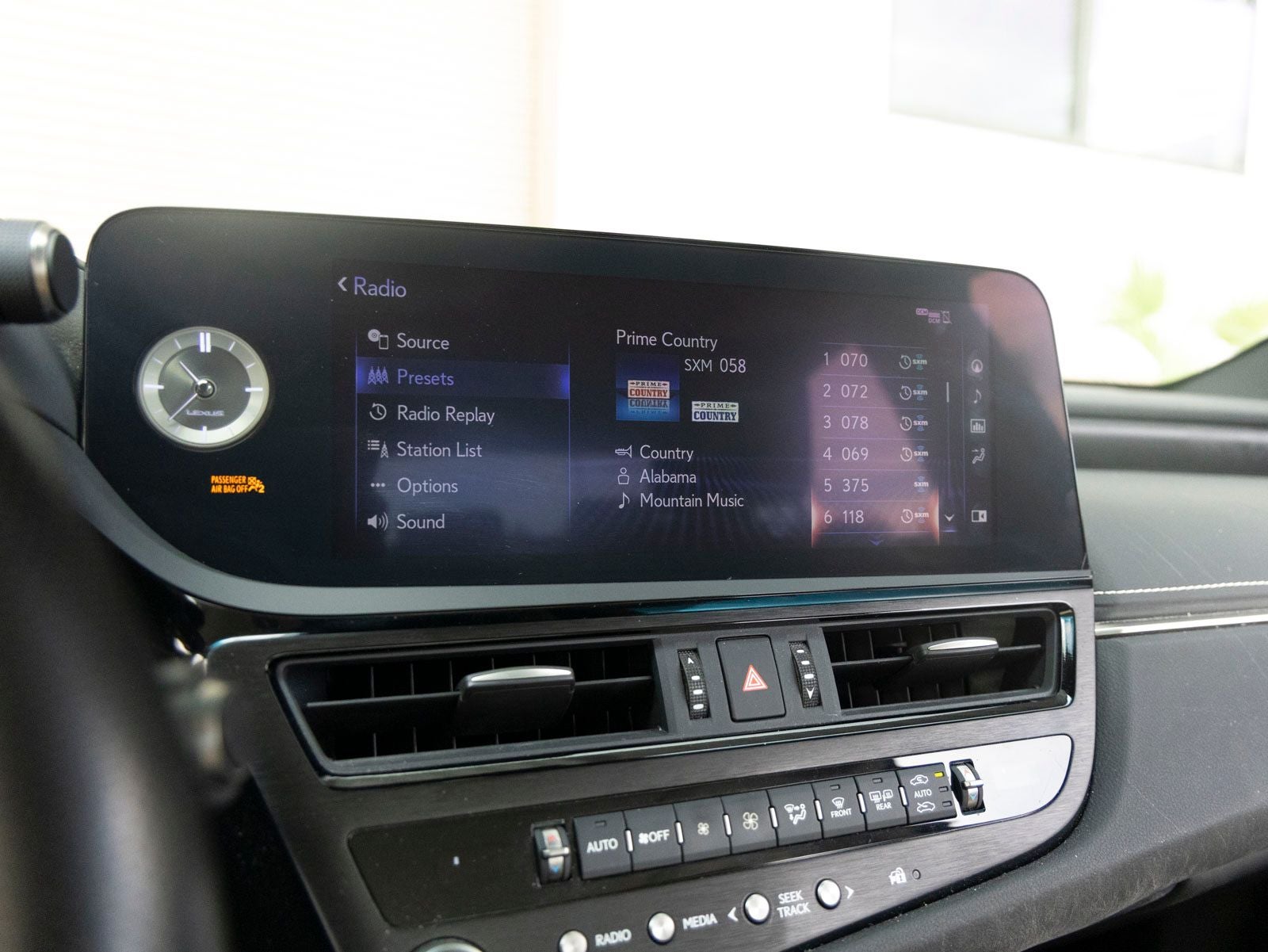 2022 Lexus ES 350 Luxury
