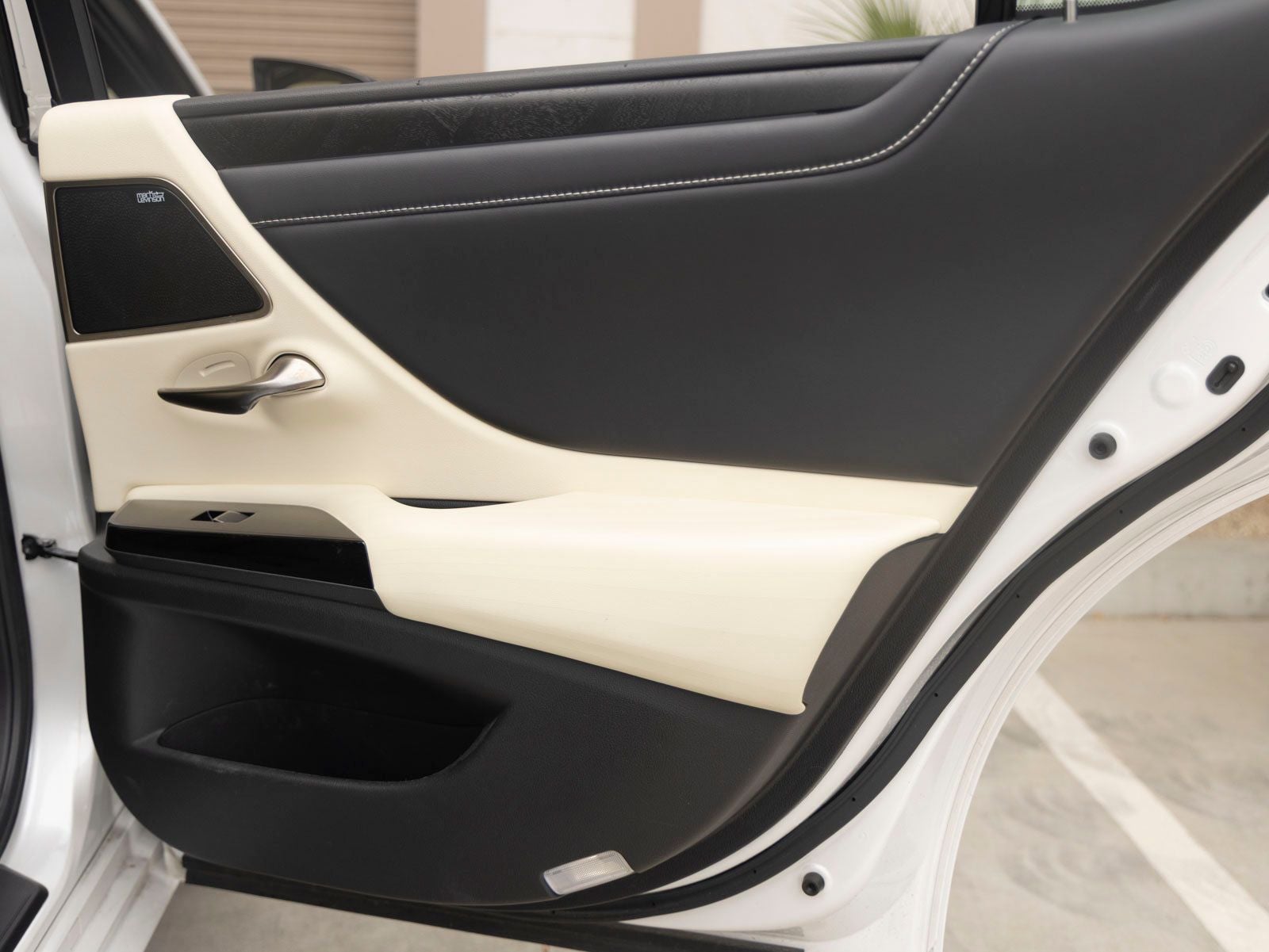2022 Lexus ES 350 Luxury