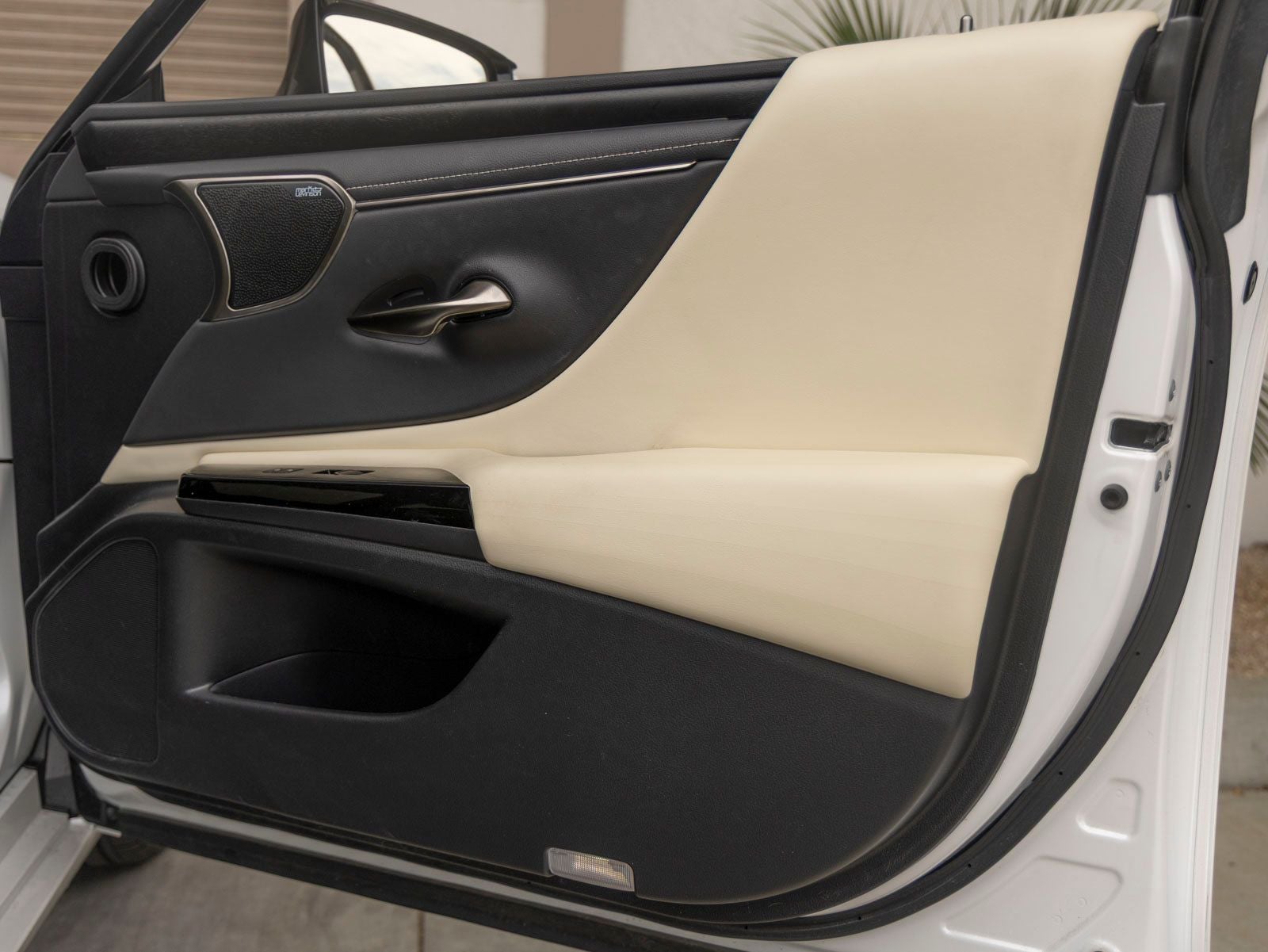 2022 Lexus ES 350 Luxury
