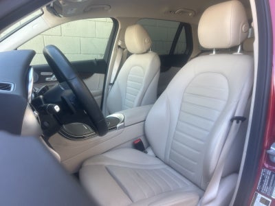 2021 Mercedes-Benz GLC GLC 300