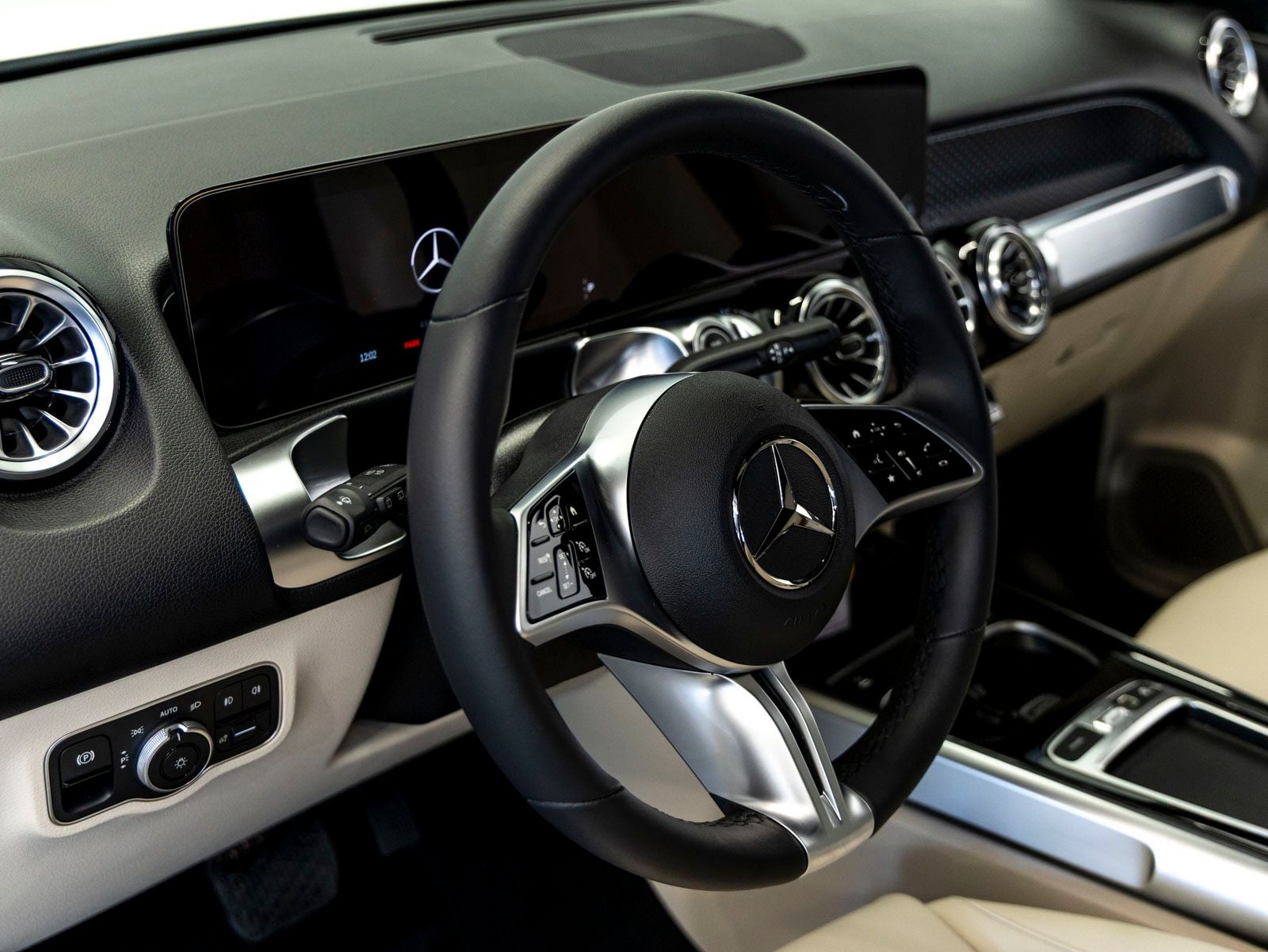 2025 Mercedes-Benz GLB GLB 250