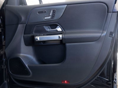 2025 Mercedes-Benz GLB GLB 250