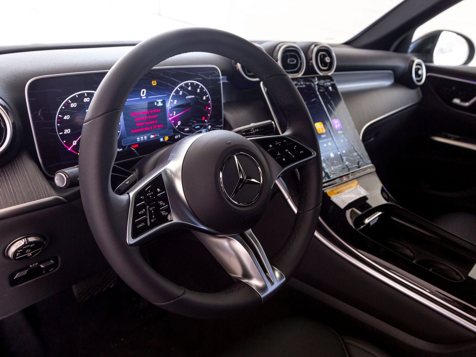 2025 Mercedes-Benz GLC GLC 300