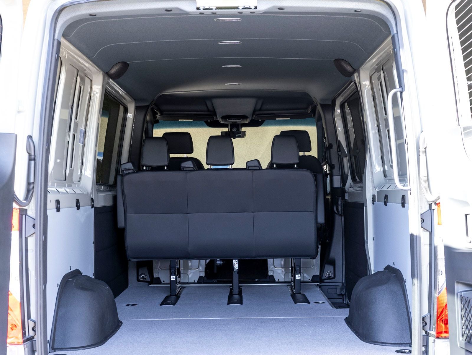 2026 Mercedes-Benz Sprinter 2500 2500 Standard Roof I4 Diesel HO 144" RWD