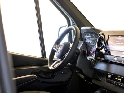 2026 Mercedes-Benz Sprinter 2500 2500 Standard Roof I4 Diesel HO 144" RWD