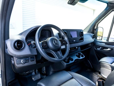 2022 Mercedes-Benz Sprinter 2500 Cargo 144 WB