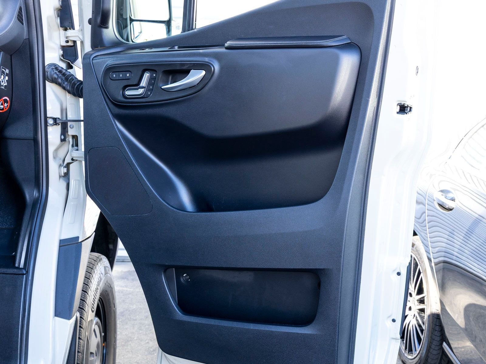 2022 Mercedes-Benz Sprinter 2500 Cargo 144 WB