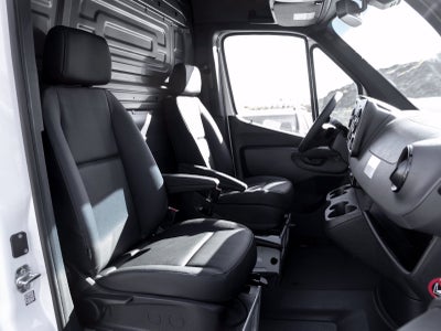 2025 Mercedes-Benz Sprinter 2500 Cargo 144 WB