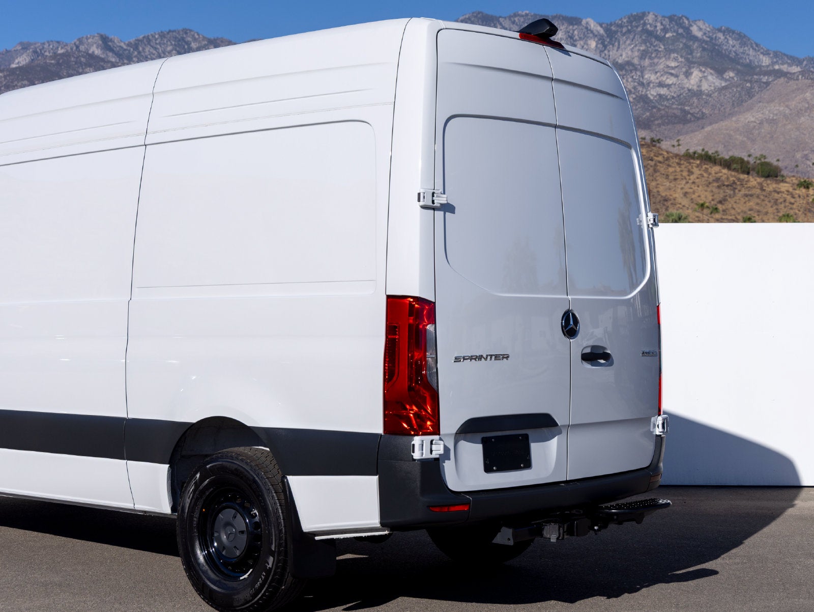 2025 Mercedes-Benz Sprinter 2500 Cargo 144 WB