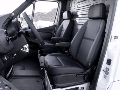 2025 Mercedes-Benz Sprinter 2500 Cargo 144 WB