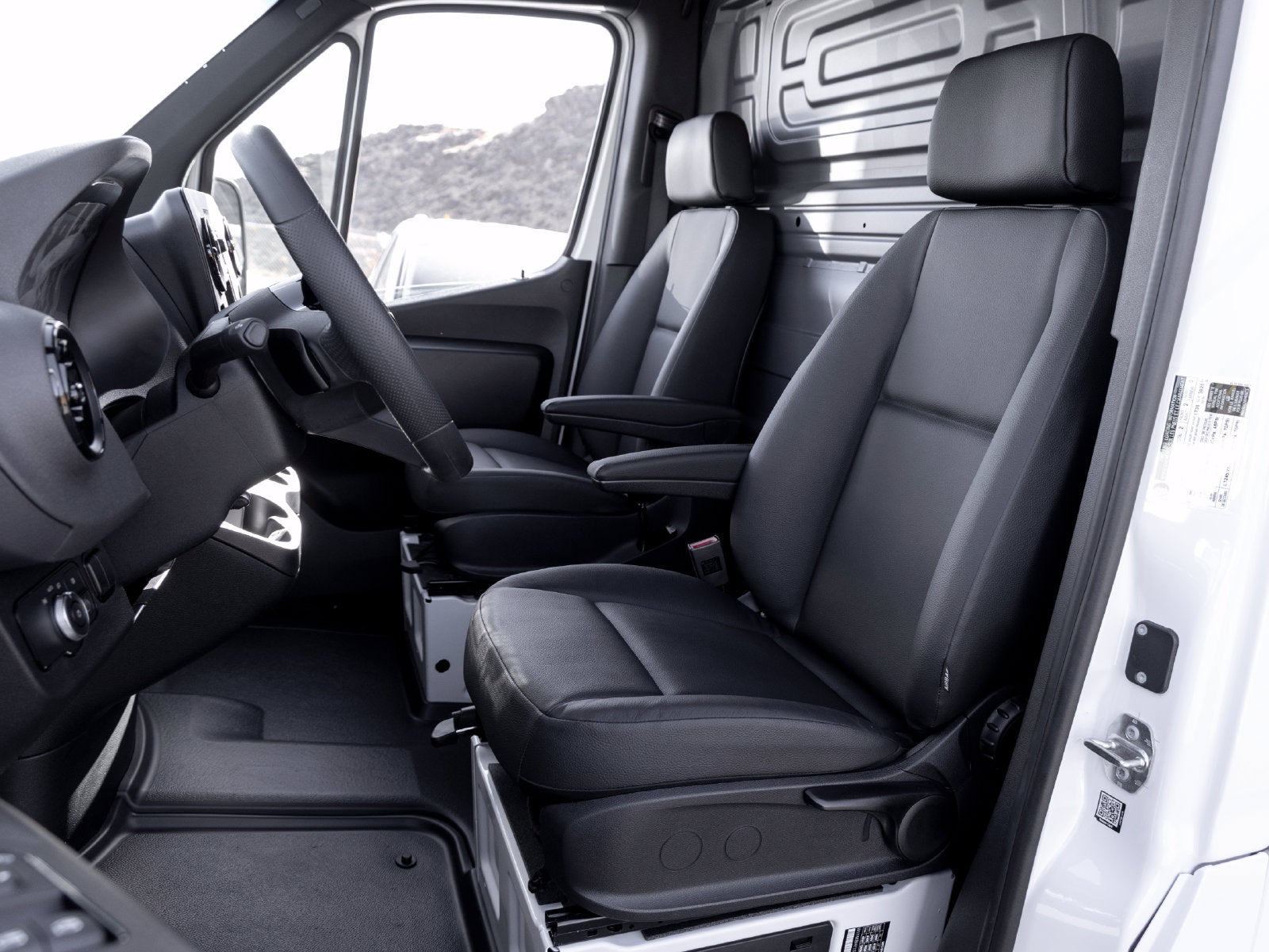 2025 Mercedes-Benz Sprinter 2500 Cargo 144 WB