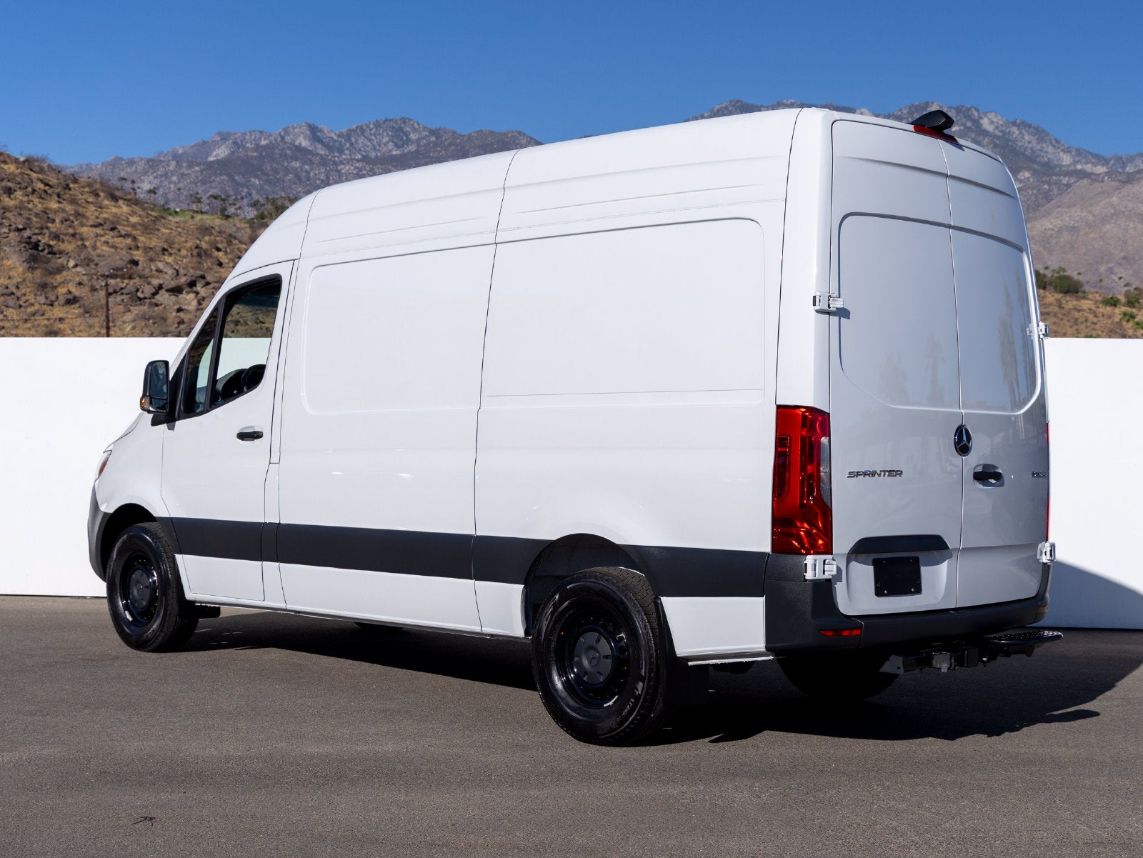 2025 Mercedes-Benz Sprinter 2500 Cargo 144 WB