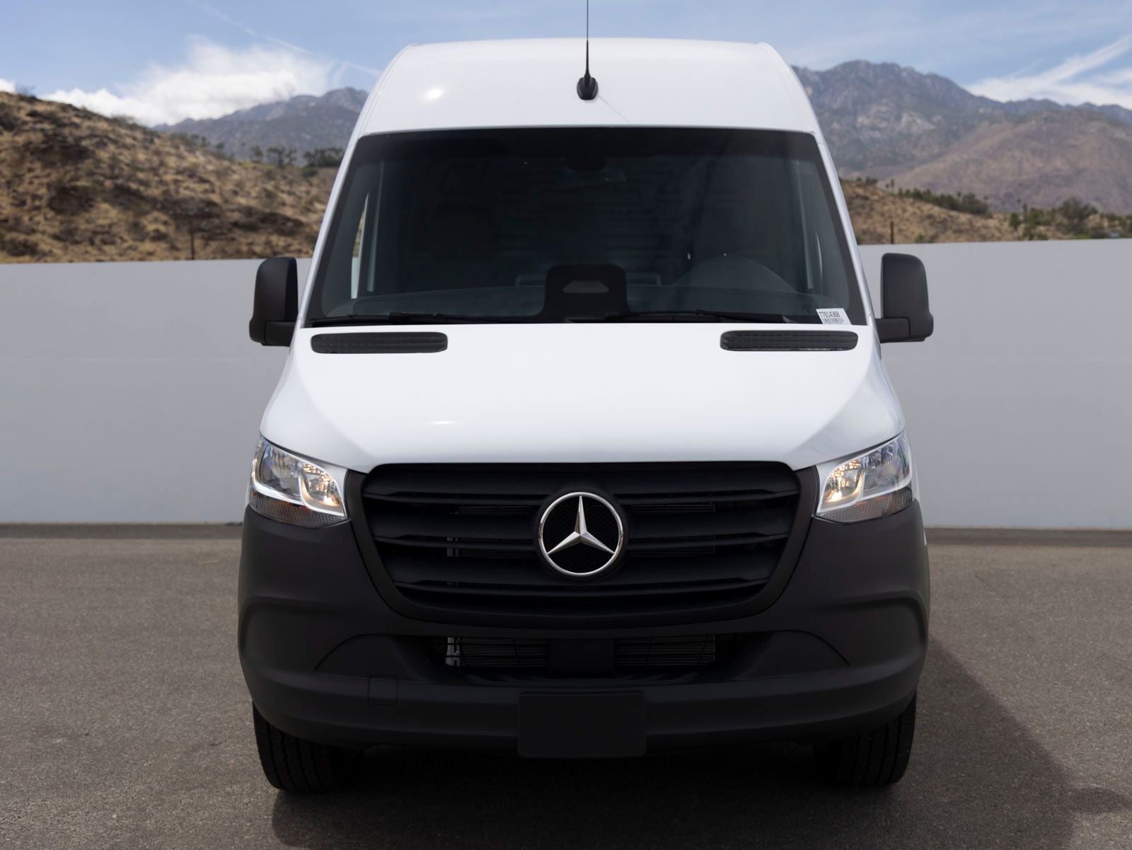 2026 Mercedes-Benz Sprinter 2500 Cargo 144 WB