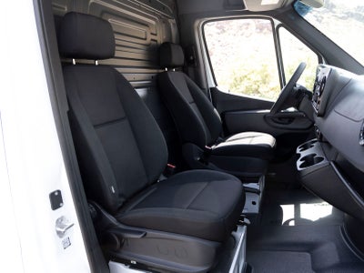 2026 Mercedes-Benz Sprinter 2500 Worker