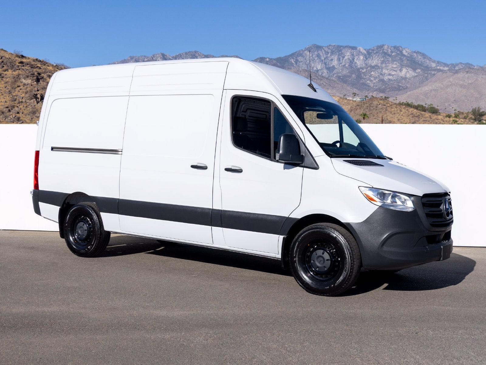 2025 Mercedes-Benz Sprinter 2500 Cargo 144 WB