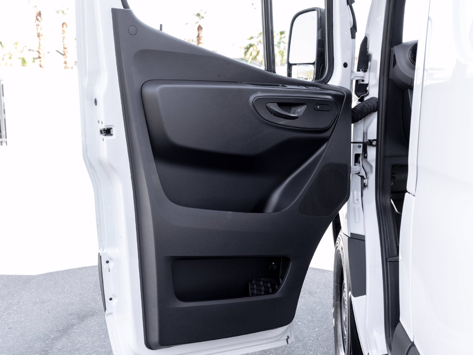 2025 Mercedes-Benz Sprinter 2500 Cargo 144 WB