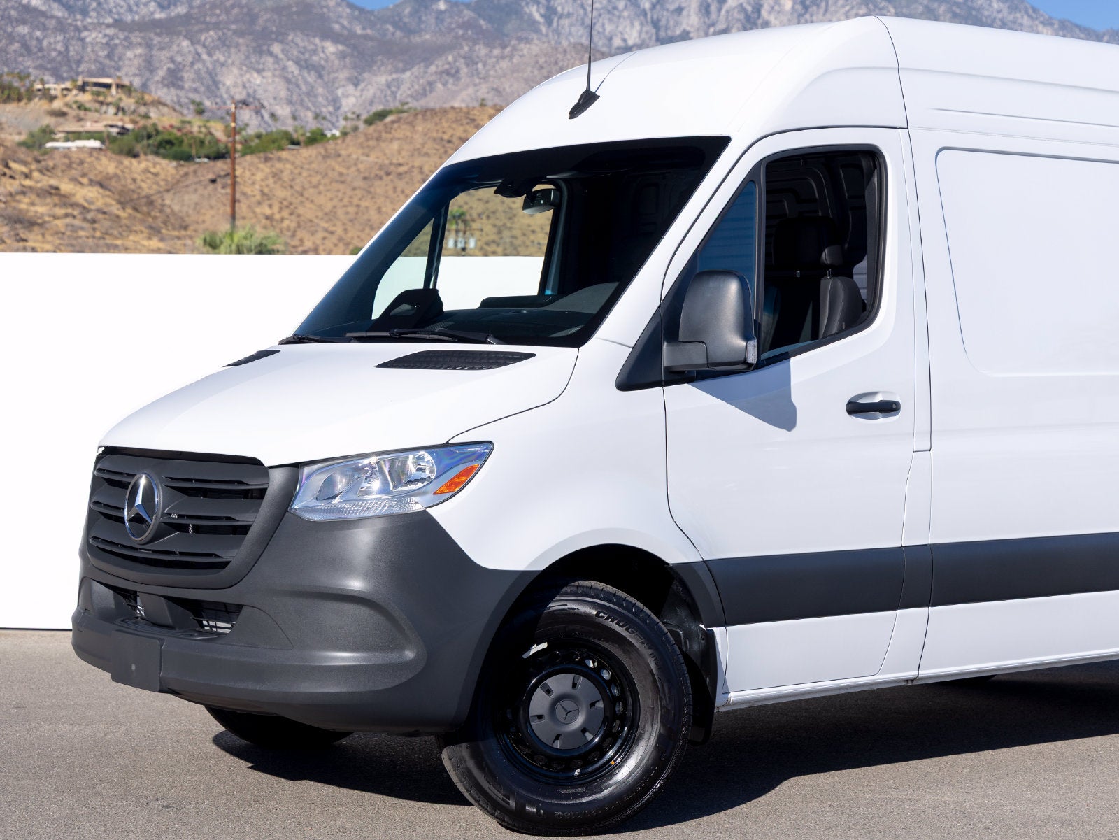 2025 Mercedes-Benz Sprinter 2500 Cargo 144 WB