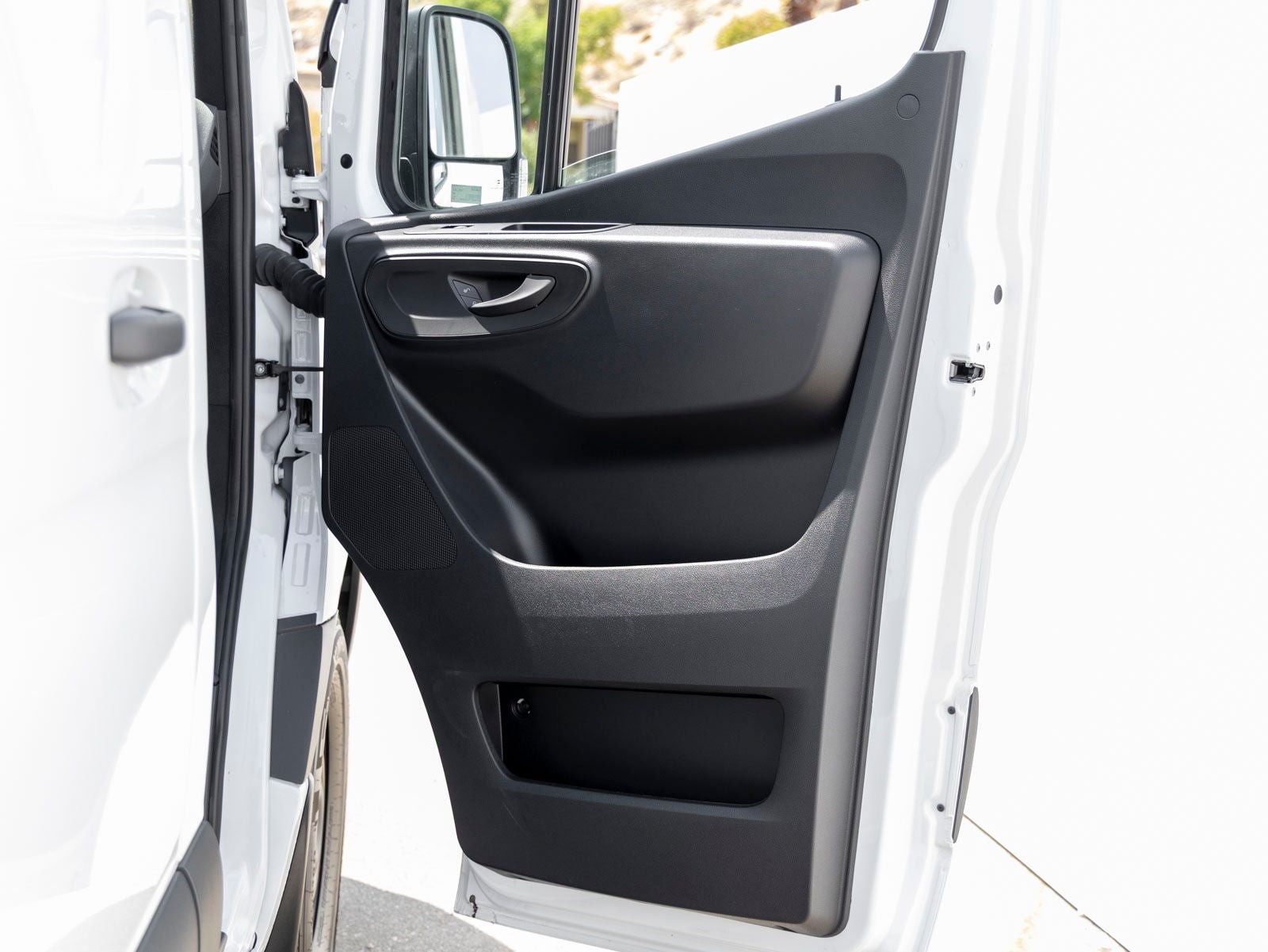 2025 Mercedes-Benz Sprinter 2500 Cargo 144 WB