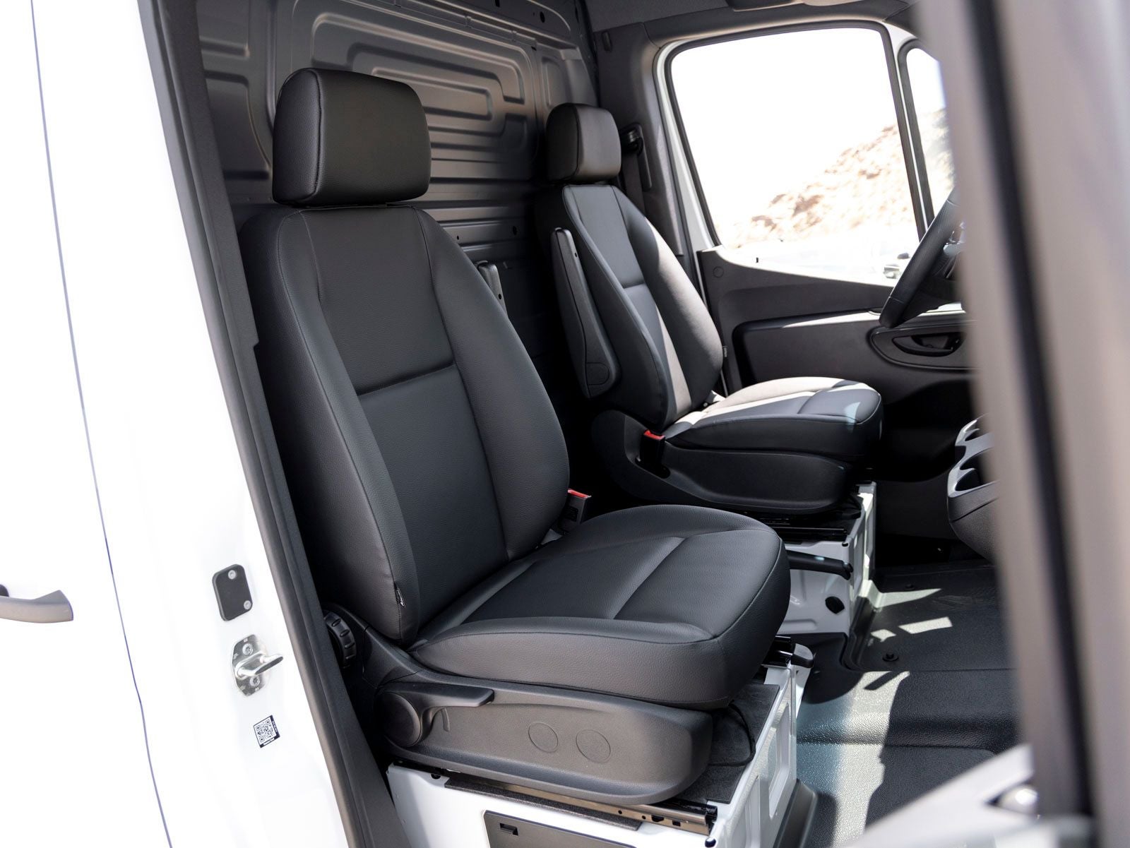 2025 Mercedes-Benz Sprinter 2500 Cargo 144 WB