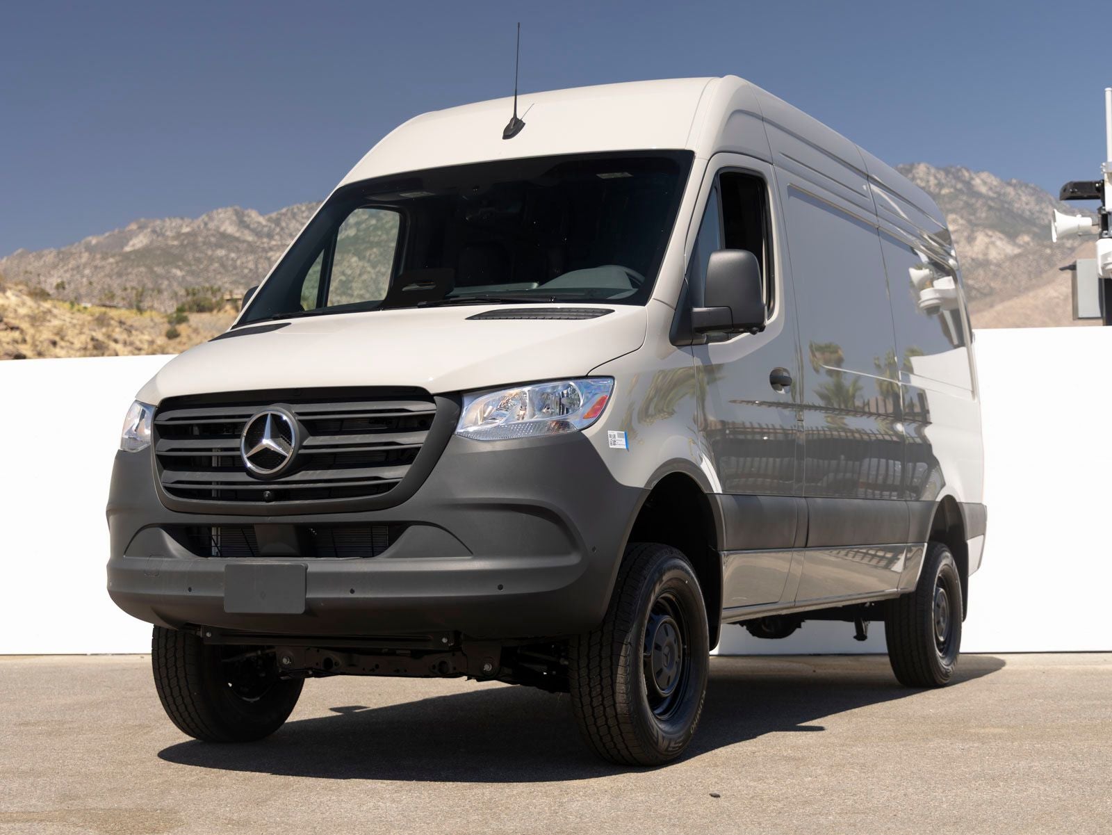 2026 Mercedes-Benz Sprinter 2500 Cargo 144 WB 4MATIC®