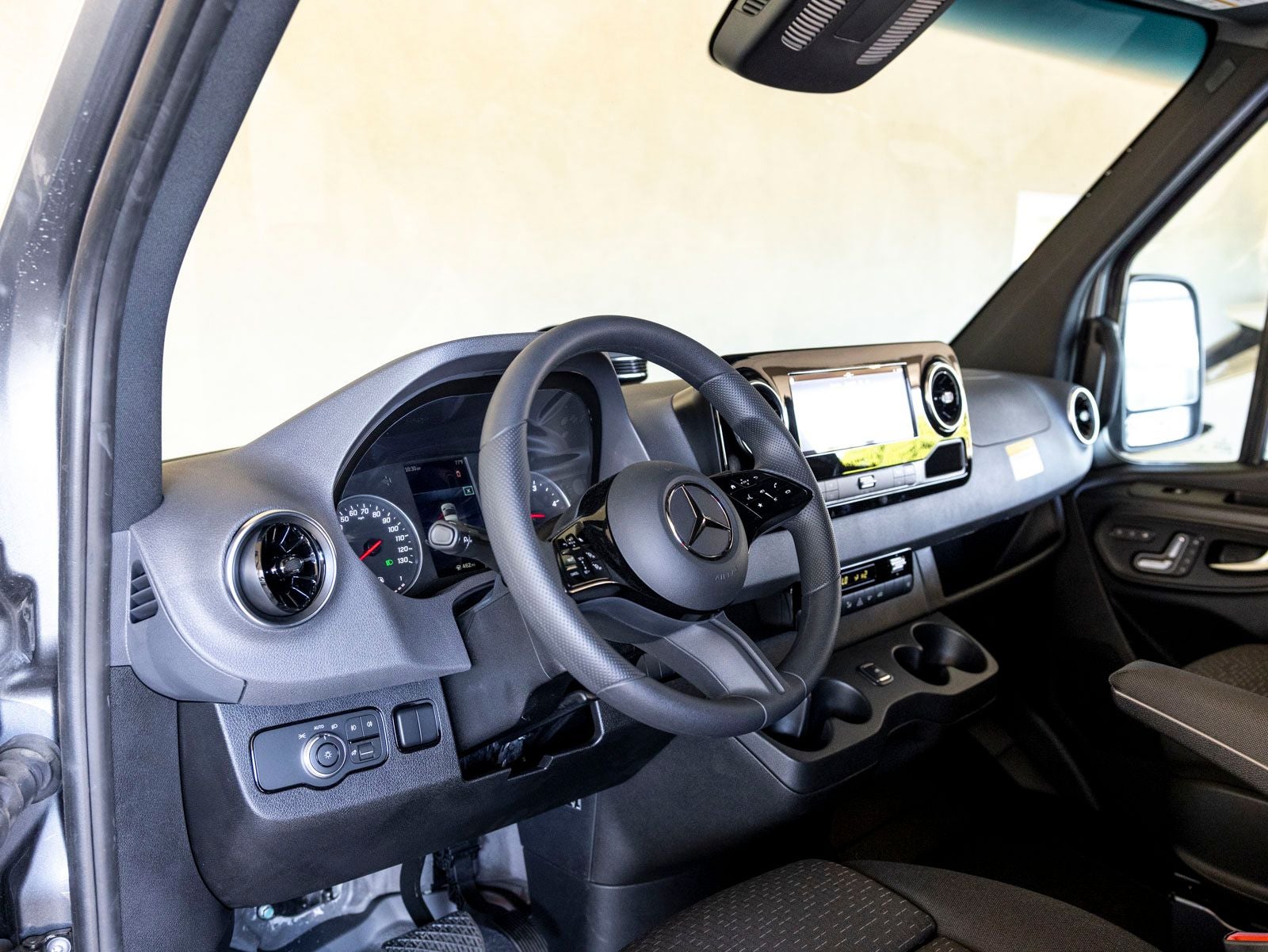 2025 Mercedes-Benz Sprinter 4500 Extended Cargo Van 170 in. WB