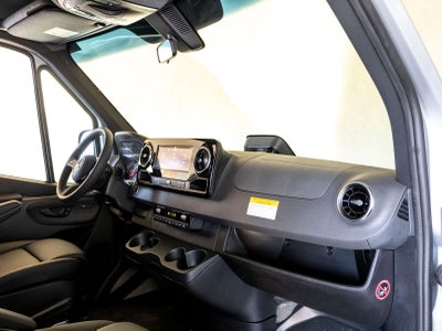 2025 Mercedes-Benz Sprinter 2500 Passenger 144 WB