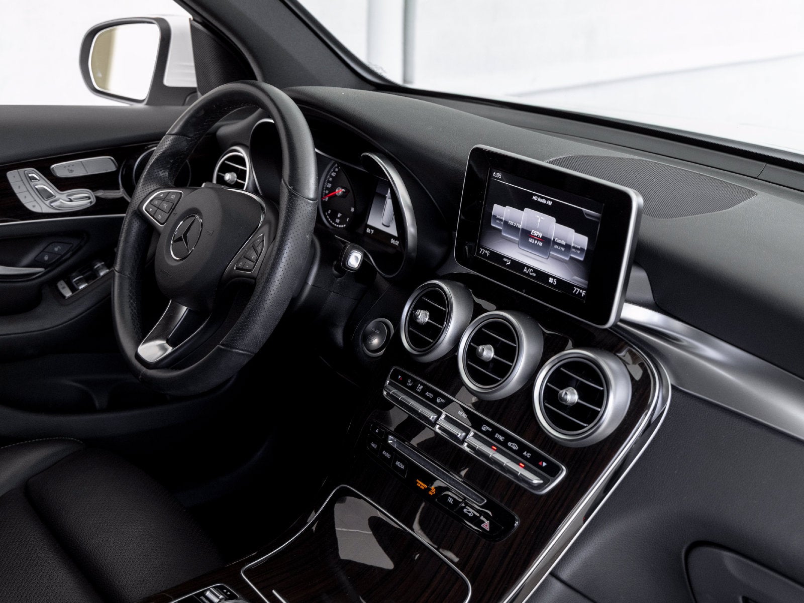2019 Mercedes-Benz GLC GLC 300 4MATIC®