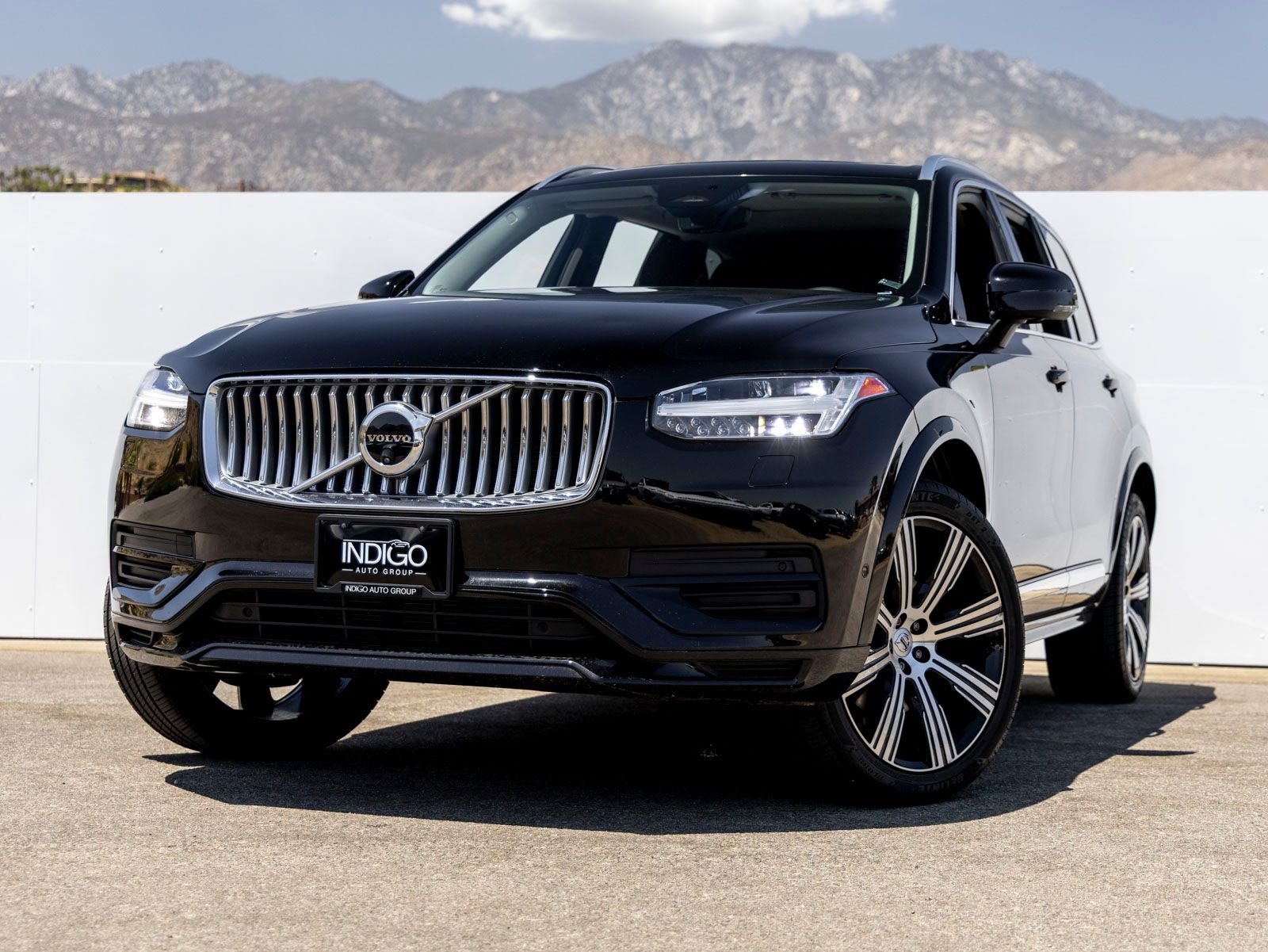 2025 Volvo XC90 B6 Plus 7-Seater