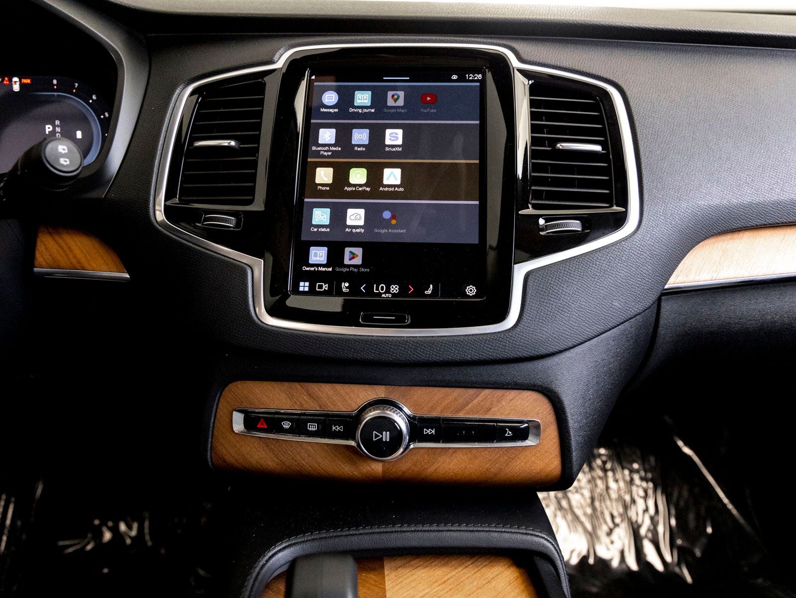 2025 Volvo XC90 B6 Plus 7-Seater
