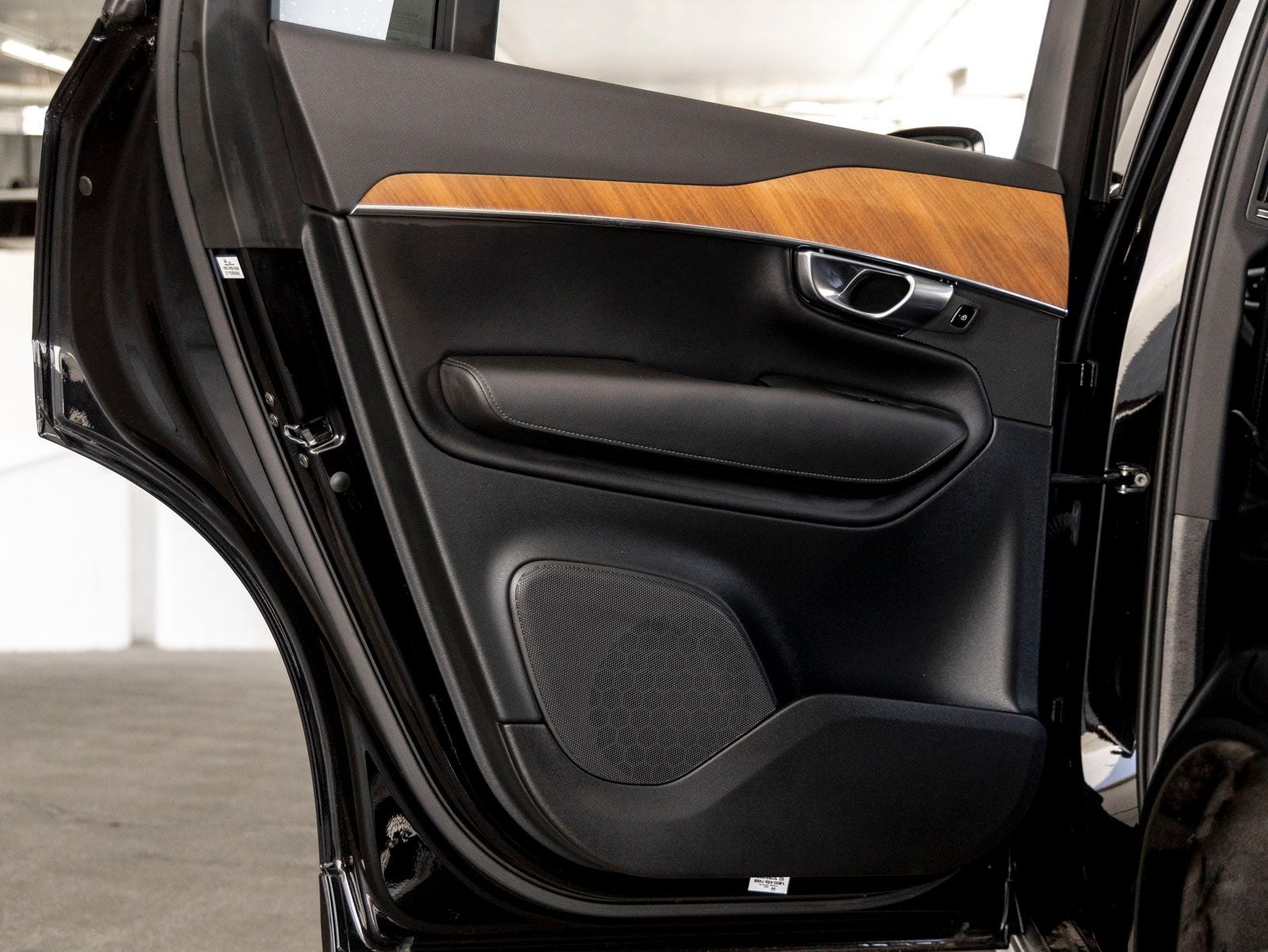 2025 Volvo XC90 B6 Plus 7-Seater
