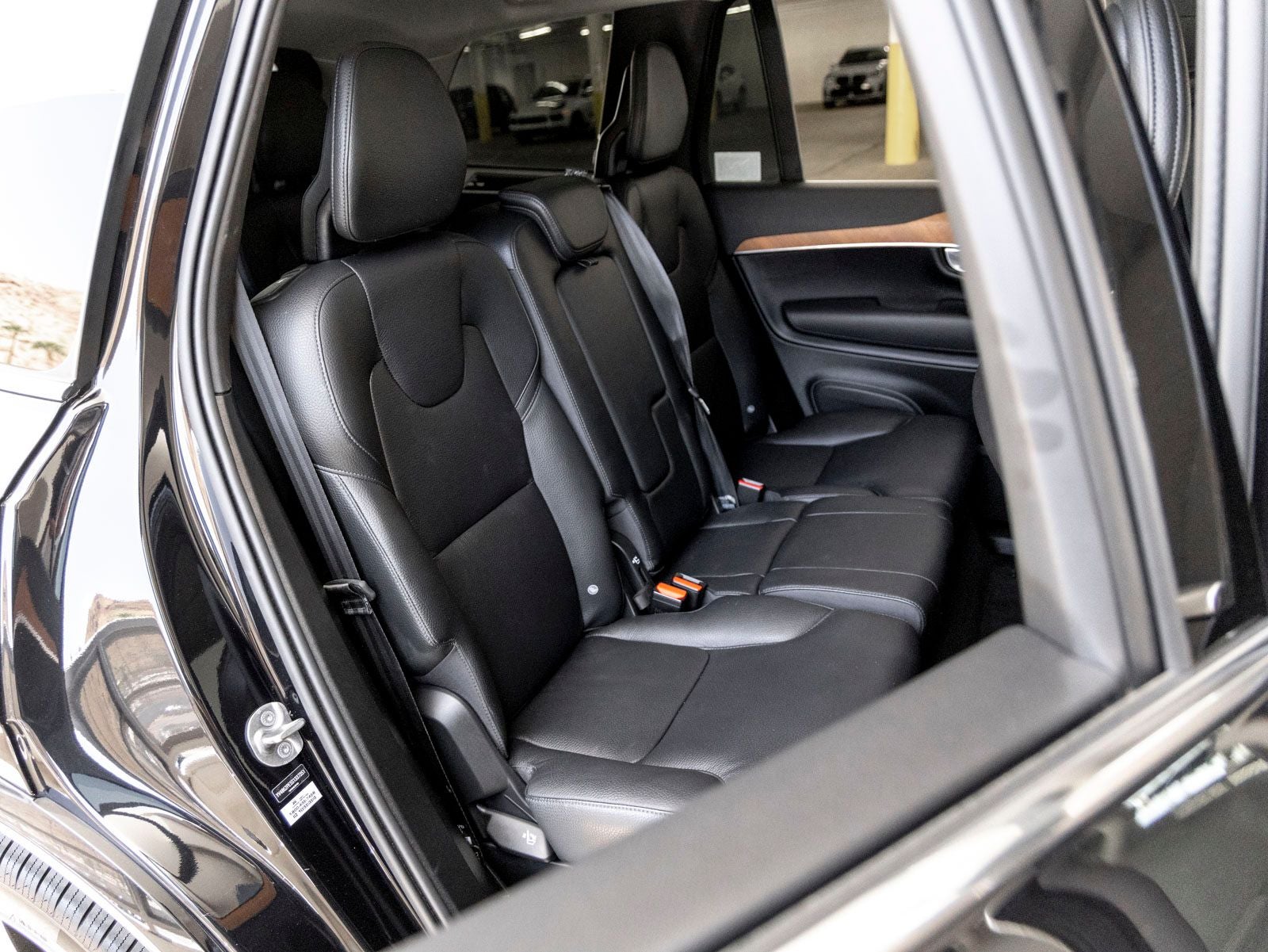 2025 Volvo XC90 B6 Plus 7-Seater