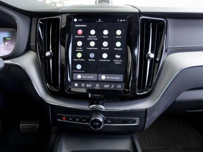 2022 Volvo XC60 Recharge Plug-In Hybrid T8 R-Design