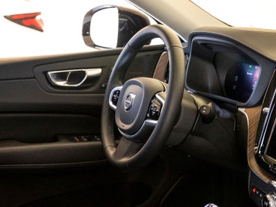 2023 Volvo XC60 Recharge Plug-In Hybrid Ultimate