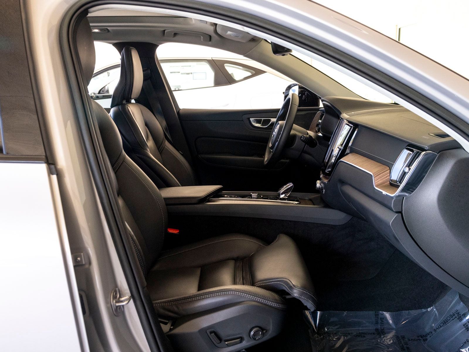 2023 Volvo XC60 Recharge Plug-In Hybrid Ultimate