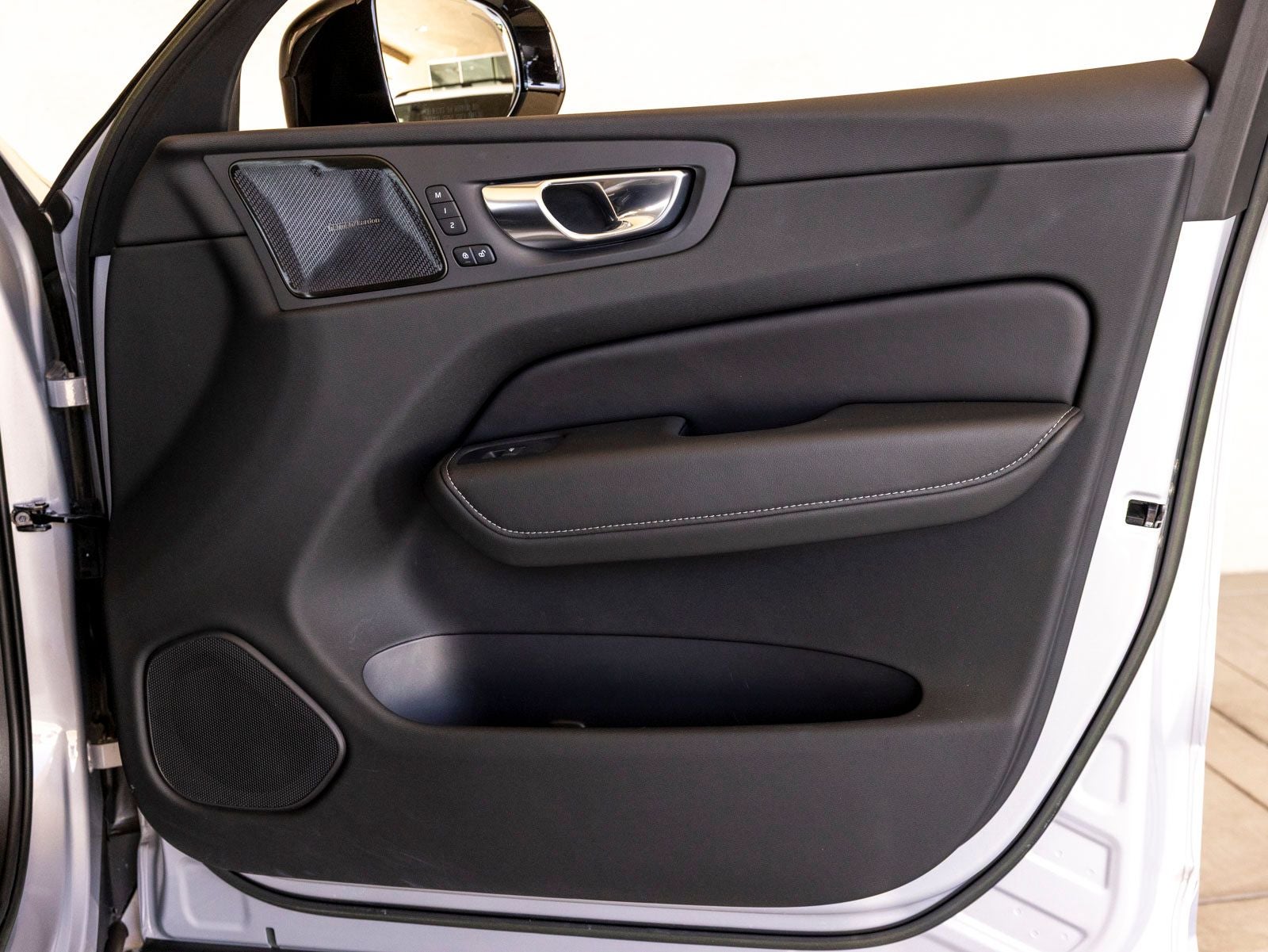 2023 Volvo XC60 Recharge Plug-In Hybrid Ultimate