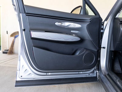 2024 Genesis GV70 2.5T
