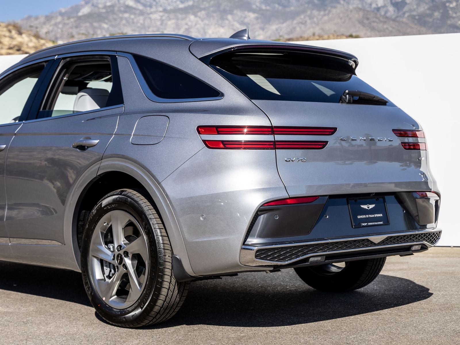 2026 Genesis GV70 2.5T Advanced