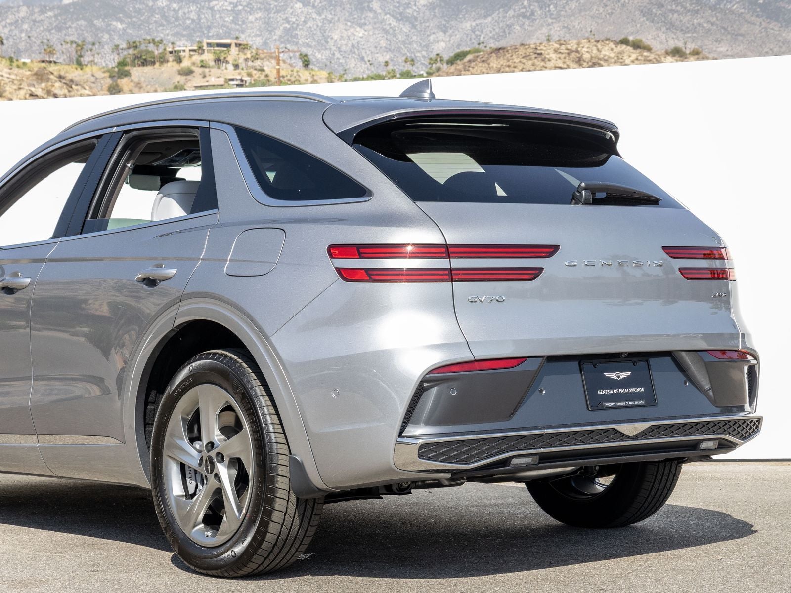 2026 Genesis GV70 2.5T Advanced