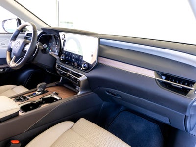 2026 Lexus RX 450h+ Luxury