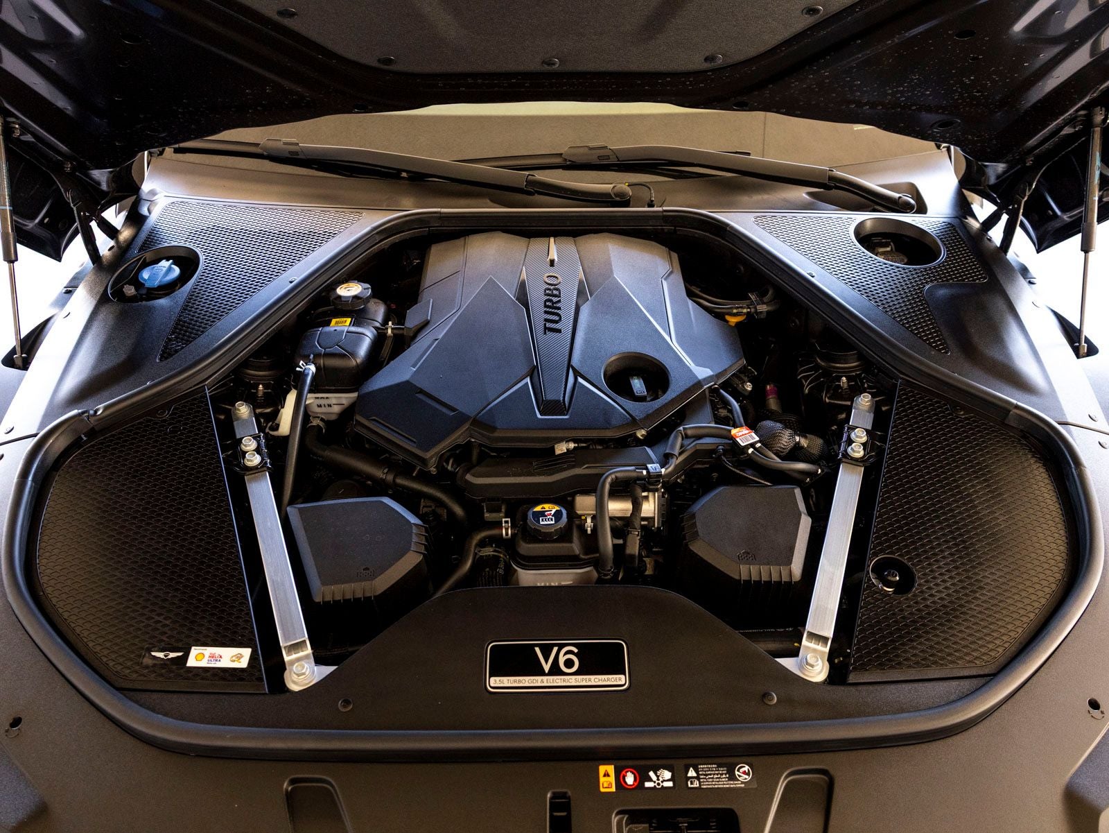 2026 Genesis G90 3.5T e-SC