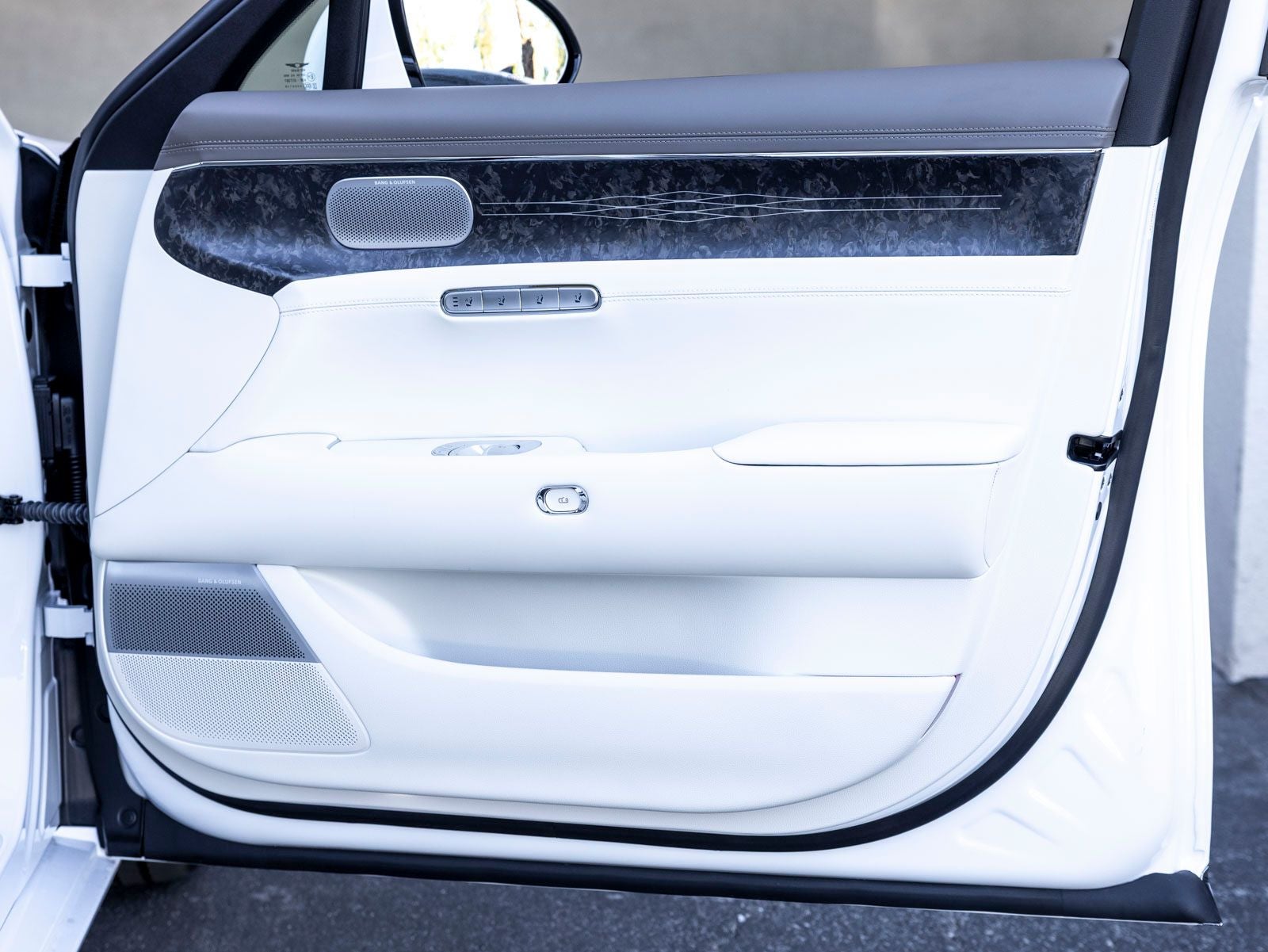 2026 Genesis G90 3.5T e-SC