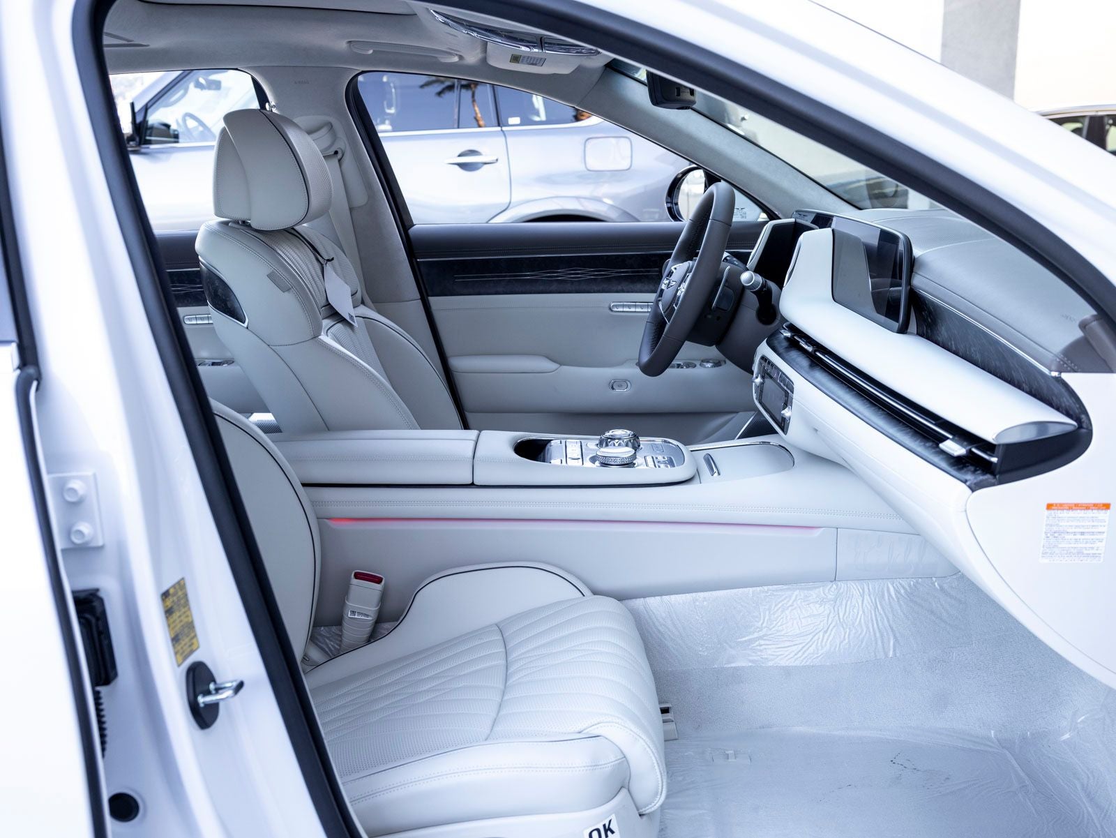 2026 Genesis G90 3.5T e-SC