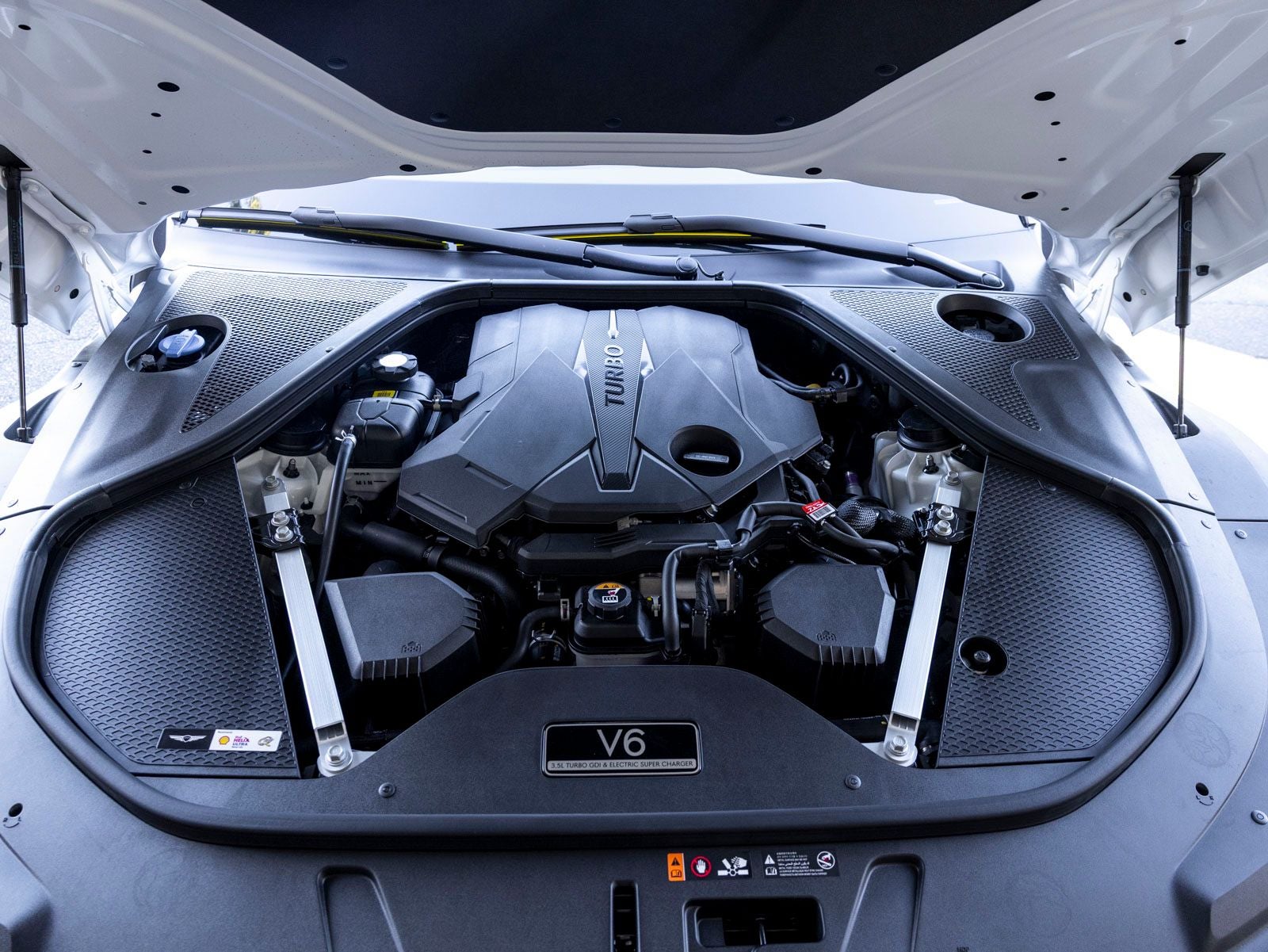 2026 Genesis G90 3.5T e-SC